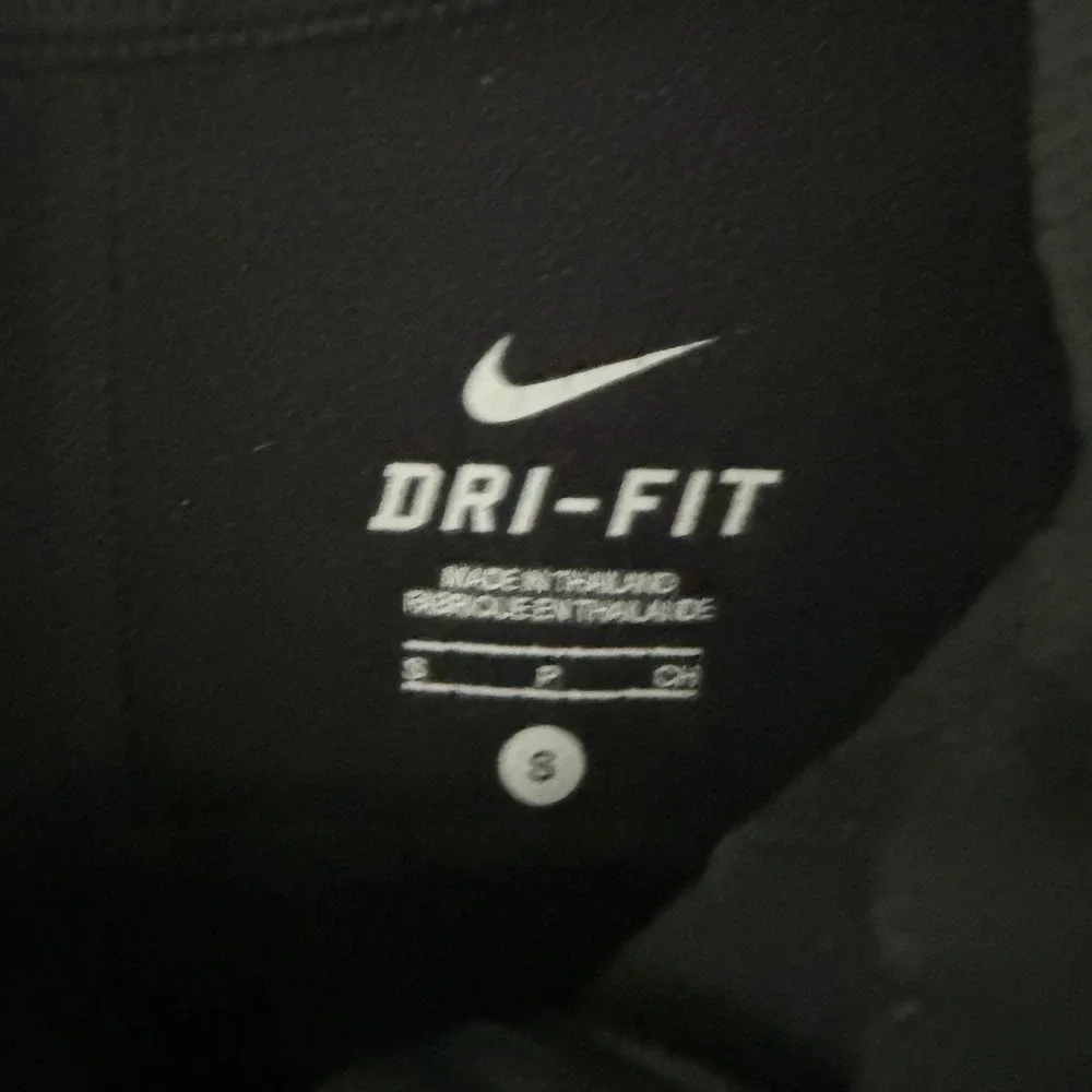 Nike‎ Dri-FIT Running Jacket Womens Small Black Full Zip Reflective Track Coat